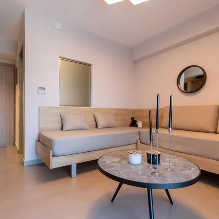 Premium Aparthotel 4*