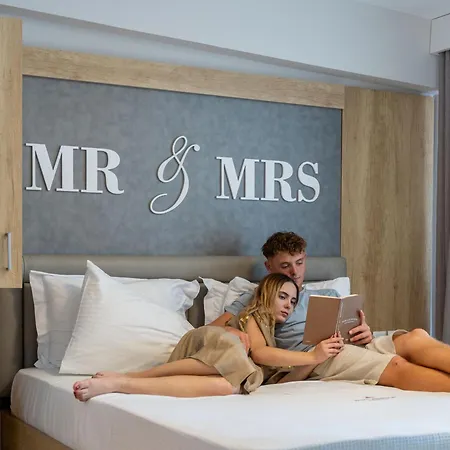 Premium Aparthotel Sarti