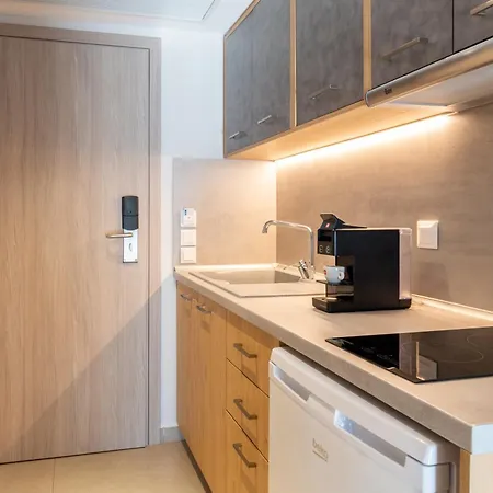 Premium 4* サルティ